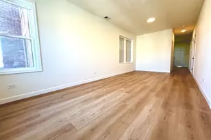 2543 W 39th Pl, Chicago, IL 60632 - Photo 4