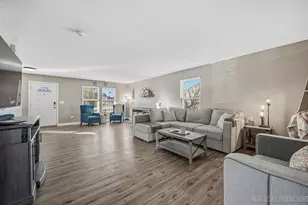 1038 Veteran Ave, Elburn, IL 60119 - Photo 4