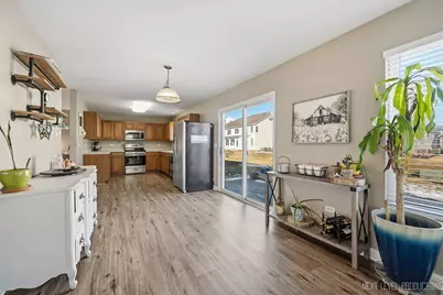 1038 Veteran Avenue, Elburn, IL 60119 - Photo 12