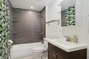 642 W 35th St, Chicago, IL 60616 - Photo 14