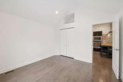 642 W 35th Street, Chicago, IL 60616 - Photo 10