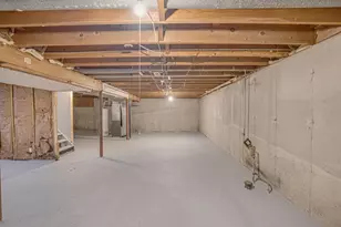 2932 Cameron Ave, Rockford, IL 61101 - Photo 16