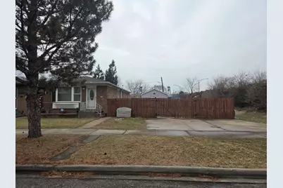 12622 S Marquette Avenue, Chicago, IL 60633 - Photo 1