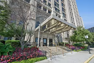 680 N Lake Shore Dr, Chicago, IL 60611 - Photo 1