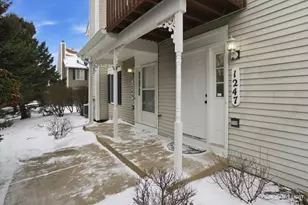 1247 Sandhurst Ln, South Elgin, IL 60177 - Photo 14