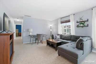 1247 Sandhurst Lane #1247, South Elgin, IL 60177 - Photo 6