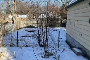 731 James Ave, Rockford, IL 61107 - Photo 4