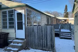 731 James Ave, Rockford, IL 61107 - Photo 6