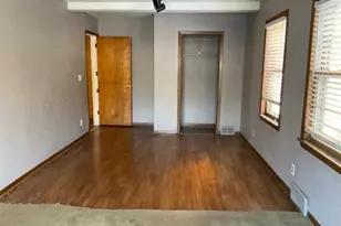 731 James Ave, Rockford, IL 61107 - Photo 10