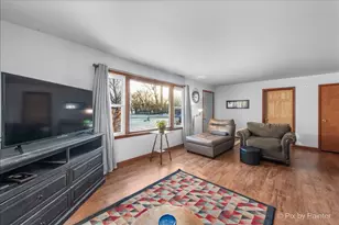 125 W Carol Ave, Cortland, IL 60112 - Photo 6