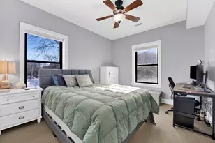 1608 W Byron St, Chicago, IL 60613 - Photo 12