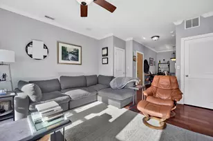 1608 W Byron St, Chicago, IL 60613 - Photo 4