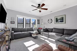 1608 W Byron St, Chicago, IL 60613 - Photo 2