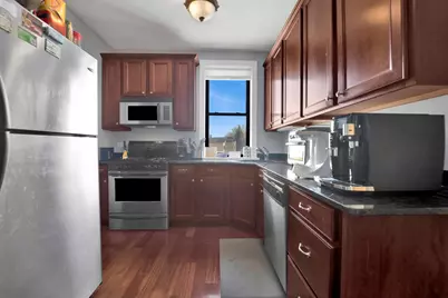 1608 W Byron Street #2E, Chicago, IL 60613 - Photo 10