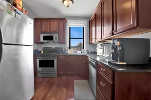 1608 W Byron St, Chicago, IL 60613 - Photo 10