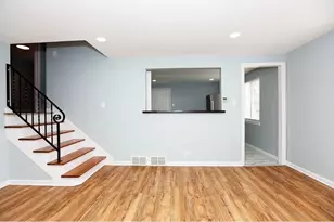9629 S Luella Ave, Chicago, IL 60617 - Photo 8