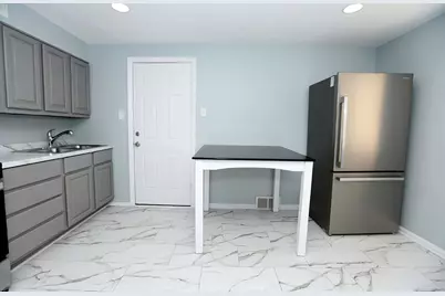 9629 S Luella Avenue, Chicago, IL 60617 - Photo 12