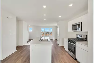 2660 Arrowhead Drive, Pingree Grove, IL 60140 - Photo 12