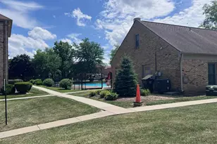 1750 Fayette Walk, Hoffman Estates, IL 60169 - Photo 4