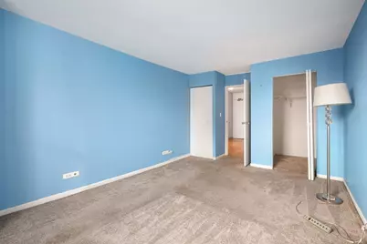 525 W Hawthorne Place #1001, Chicago, IL 60657 - Photo 8