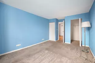 525 W Hawthorne Pl, Chicago, IL 60657 - Photo 8