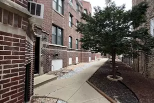 3841 N Greenview Ave, Chicago, IL 60613 - Photo 2