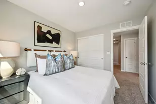 1175 Lakepointe Dr, Schaumburg, IL 60173 - Photo 20