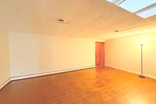 134 W State St, Sycamore, IL 60178 - Photo 10