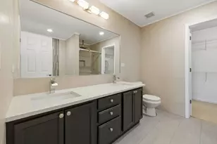 218 Goldenrod Dr, Elgin, IL 60124 - Photo 24