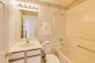 5420 Avalon Lane, Lake in the Hills, IL 60156 - Photo 18