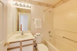 5420 Avalon Ln, Lake in the Hills, IL 60156 - Photo 18