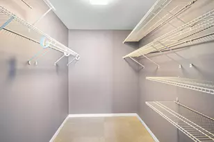 629 Derry Ct, Schaumburg, IL 60193 - Photo 16