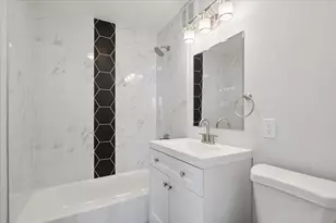 655 W Irving Park Rd, Chicago, IL 60613 - Photo 12