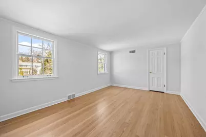 [Address not provided], Winnetka, IL 60093 - Photo 40