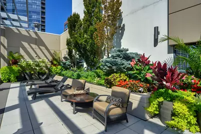 201 N Westshore Drive #107, Chicago, IL 60601 - Photo 28