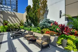 201 N Westshore Dr, Chicago, IL 60601 - Photo 28