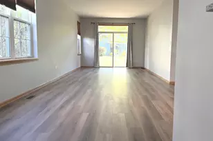 810 Woodewind Dr, Naperville, IL 60563 - Photo 4