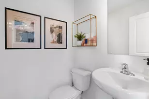 2224 Lake Shore Dr, Schaumburg, IL 60196 - Photo 10