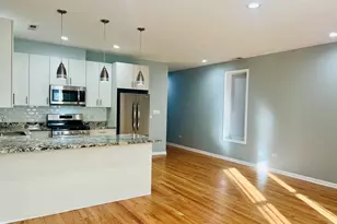 1750 W Cermak Rd, Chicago, IL 60608 - Photo 4