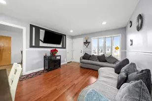 7852 Neenah Ave, Burbank, IL 60459 - Photo 8