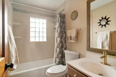 18065 W Big Oaks Road, Grayslake, IL 60030 - Photo 10