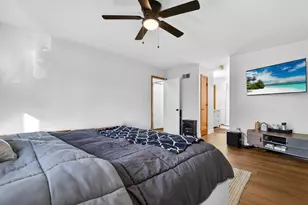 7045 W 100th St, Chicago Ridge, IL 60415 - Photo 16