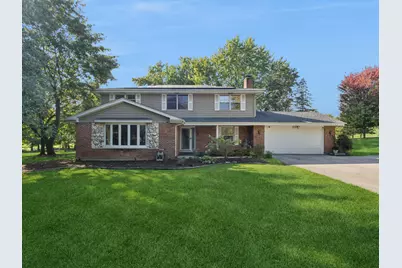 152 S Ela Road, Barrington, IL 60010 - Photo 1