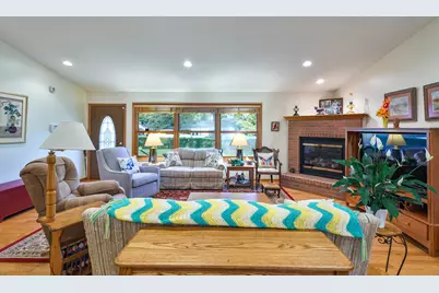 3517 Glen Flora Avenue, Gurnee, IL 60031 - Photo 8