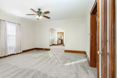 415 N Locust Street, Pontiac, IL 61764 - Photo 10