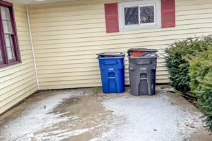 1516 Elisha St, Danville, IL 61832 - Photo 4