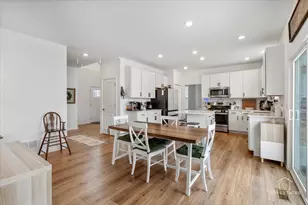 1457 Collins Dr, Elburn, IL 60119 - Photo 16