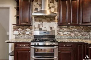 106 Sharon Dr, Sleepy Hollow, IL 60118 - Photo 8