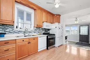 6245 W Byron St, Chicago, IL 60634 - Photo 18