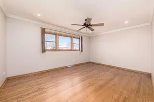 8332 N Knight Ave, Niles, IL 60714 - Photo 20